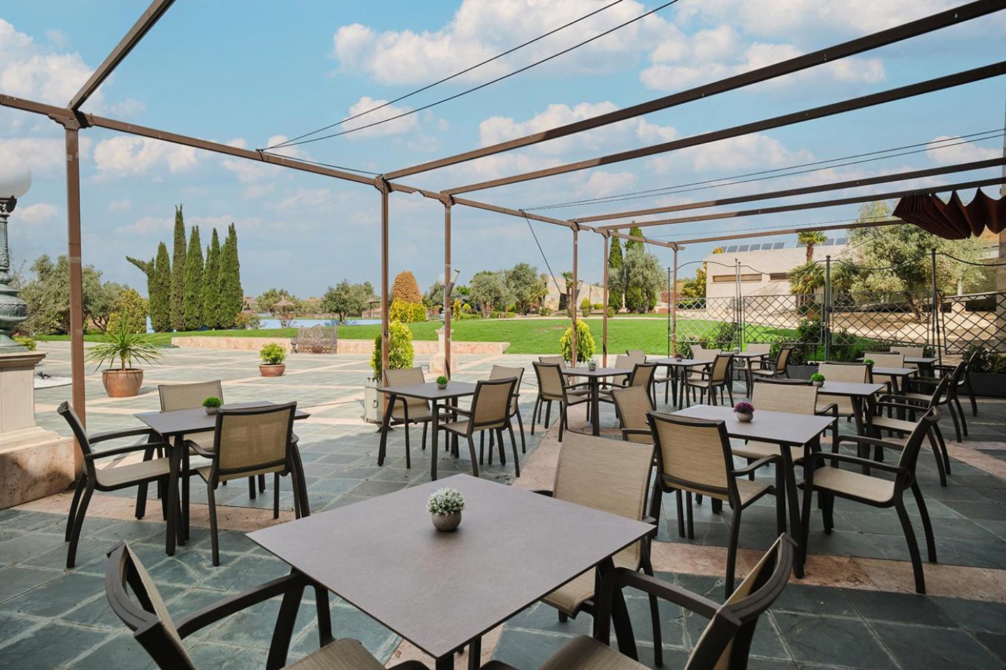 Villa Nazules Hípica Spa Chueca Esterno foto