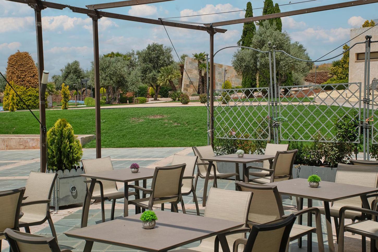 Villa Nazules Hípica Spa Chueca Esterno foto