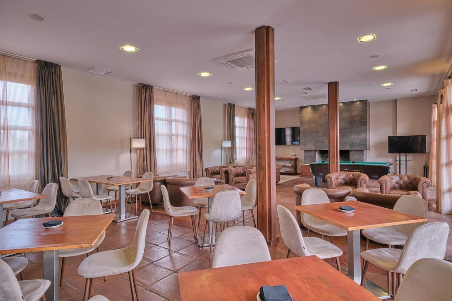 Villa Nazules Hípica Spa Chueca Esterno foto